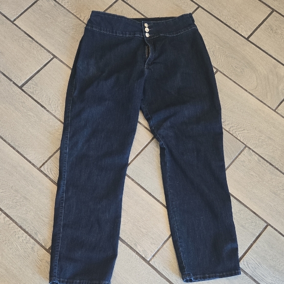 Sky Blue Relaxed Fit Jeans with Timeless Appeal Eligible for Curated Jean Bundle - Picture 1 of 6